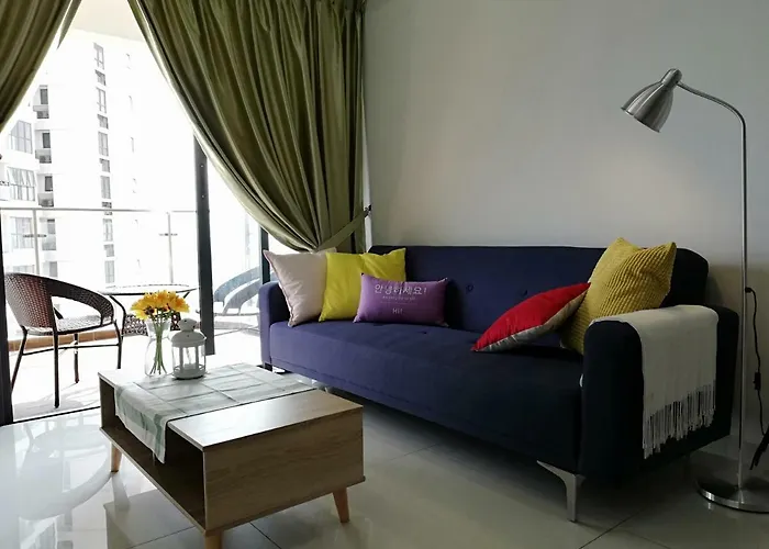 Country Garden Danga Bay , Royal Strand